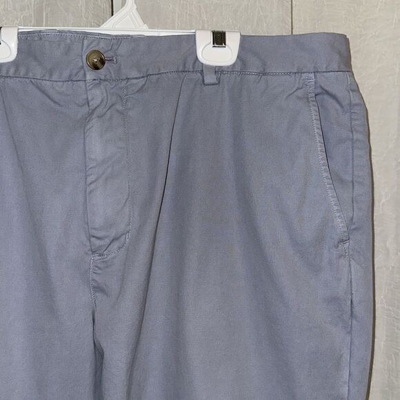 Vineyard Vines 40 x 32 Silver Gray Chinos Khakis - Picture 7 of 12